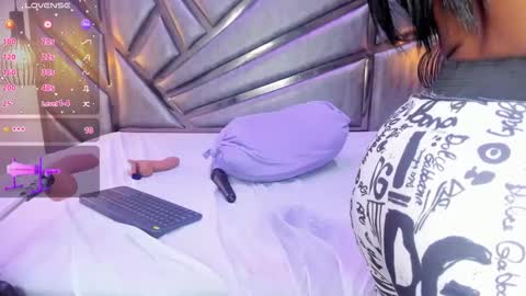 hannagatess1 online show from 09.24.25