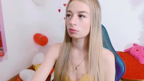 Hannah 027 online show from 09.14.25