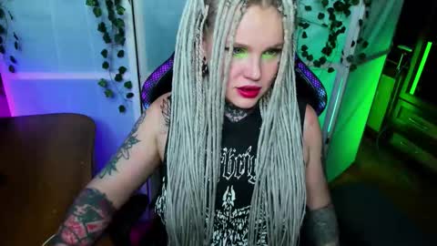 Hannah online show from 11.11.25