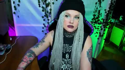 Hannah online show from 11.16.25