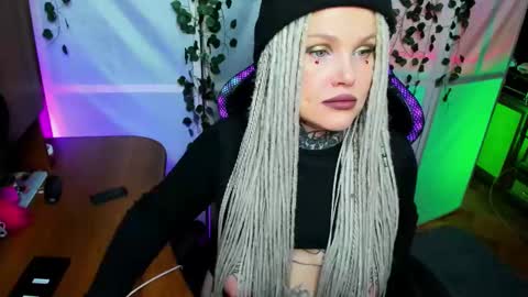 Hannah online show from 11.19.25