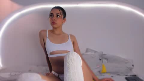 hannah_jet online show from 01.18.26