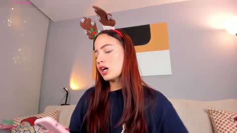 Snapshot of hannah_xoxo_ chatting on 12.11.24 Hannah online show from 12.11.24