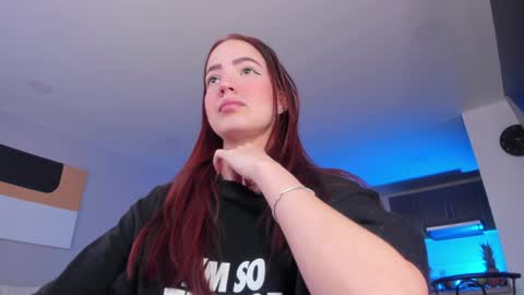Snapshot of hannah_xoxo_ chatting on 02.04.25 Hannah online show from 02.04.25