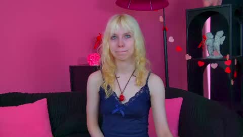 Snapshot of hannahhollis chatting on 06.13.26 Hannah online show from 06.13.26