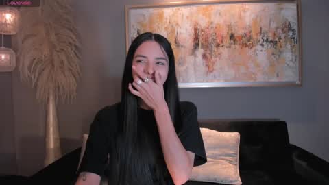 Snapshot of hannahjamesx chatting on 12.15.24 HANNAH J online show from 12.15.24