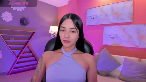 Snapshot of hannahjamesx chatting on 02.18.25 HANNAH J online show from 02.18.25