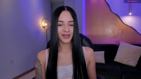 Snapshot of hannahjamesx chatting on 02.20.25 HANNAH J online show from 02.20.25