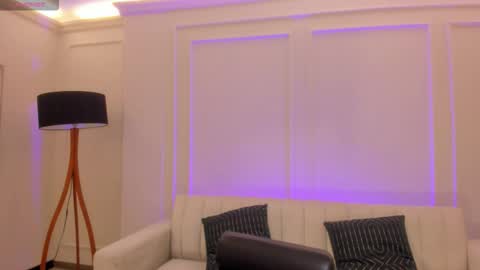 Snapshot of hannahjamesx chatting on 11.09.25 HANNAH J online show from 11.09.25