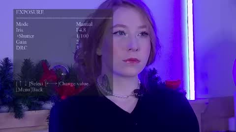 Snapshot of hannahmonttana chatting on 12.17.25 Pearl online show from 12.17.25