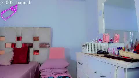 hannahsmit_ online show from 10.02.25