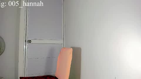 hannahsmit_ online show from 10.12.25