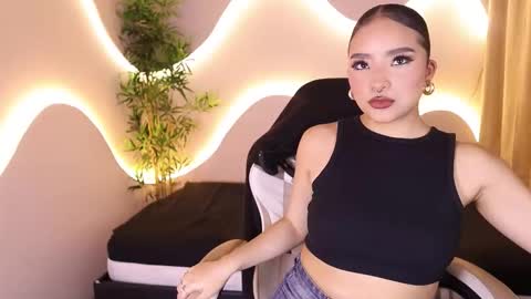 hannax__ online show from 10.02.25