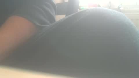 Snapshot of hannes_k chatting on 02.15.25 hannes_k online show from 02.15.25