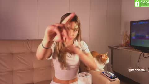 Hannie  online show from 06.24.26