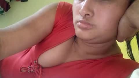Snapshot of hanny76502 chatting on 10.19.25 hanny76502 online show from 10.19.25