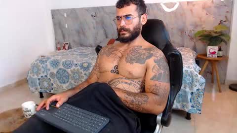 hanz_col online show from 11.16.25