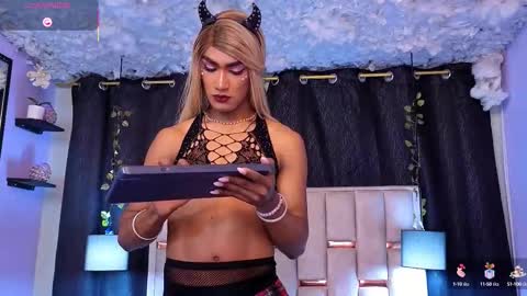 Snapshot of hanzking01 chatting on 09.11.25 Hanzking01 online show from 09.11.25