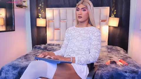 Snapshot of hanzking01 chatting on 09.15.25 Hanzking01 online show from 09.15.25