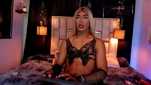 Snapshot of hanzking01 chatting on 10.02.25 Hanzking01 online show from 10.02.25