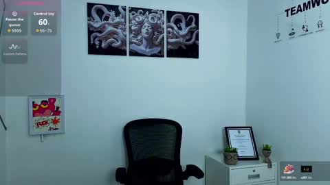 Snapshot of hanzking01 chatting on 10.11.25 Hanzking01 online show from 10.11.25