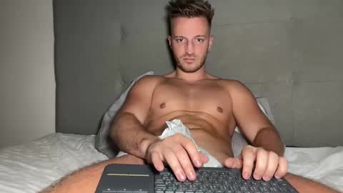 hanzlagerfelt online show from 09.18.25