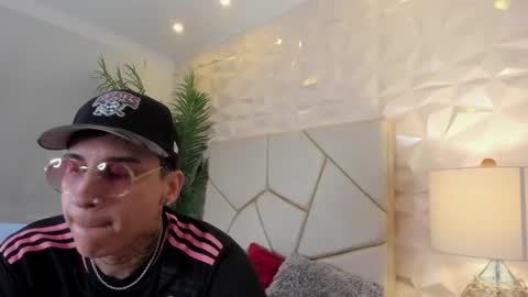  Happy Boy  online show from 12.17.25