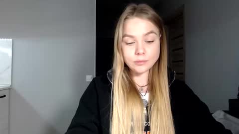 Snapshot of happy_fox_ chatting on 02.15.26 happy_fox_ online show from 02.15.26