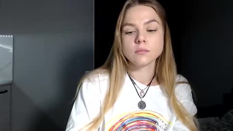 Snapshot of happy_fox_ chatting on 02.19.26 happy_fox_ online show from 02.19.26