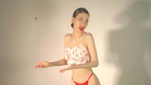 Evy  online show from 03.18.26