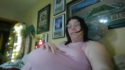 Snapshot of happynpregnantmi chatting on 05.03.26 happynpregnantmi online show from 05.03.26