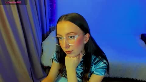 Snapshot of happystephanie chatting on 01.14.26 Stephanie online show from 01.14.26