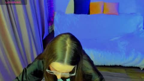 Snapshot of happystephanie chatting on 02.05.26 Stephanie online show from 02.05.26