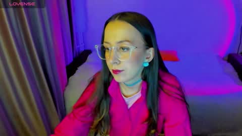 Snapshot of happystephanie chatting on 02.14.26 Stephanie online show from 02.14.26