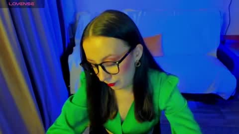 Stephanie online show from 07.11.26