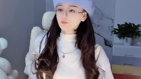 Snapshot of happysweetie168 chatting on 12.11.24 Daisy online show from 12.11.24