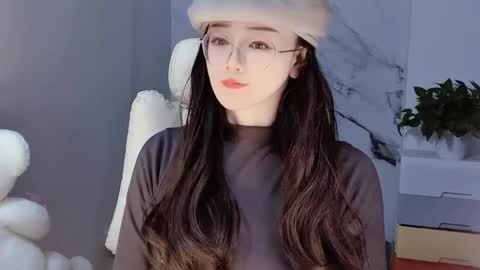 Snapshot of happysweetie168 chatting on 12.16.24 Daisy online show from 12.16.24