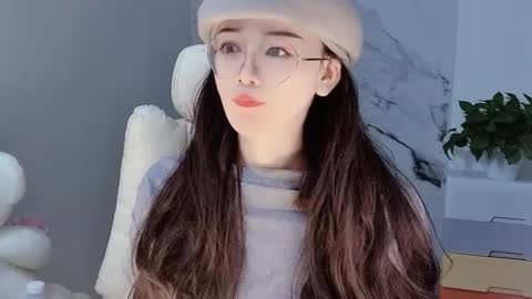 Snapshot of happysweetie168 chatting on 12.19.24 Daisy online show from 12.19.24