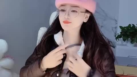 Snapshot of happysweetie168 chatting on 12.20.24 Daisy online show from 12.20.24