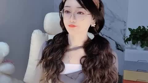 Snapshot of happysweetie168 chatting on 12.21.24 Daisy online show from 12.21.24