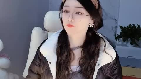 Snapshot of happysweetie168 chatting on 12.21.24 Daisy online show from 12.21.24