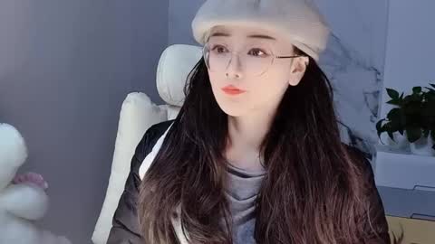 Snapshot of happysweetie168 chatting on 12.22.24 Daisy online show from 12.22.24