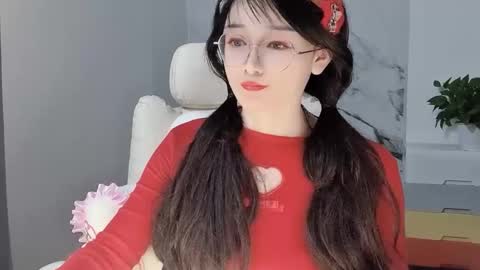 Snapshot of happysweetie168 chatting on 02.14.25 Daisy online show from 02.14.25