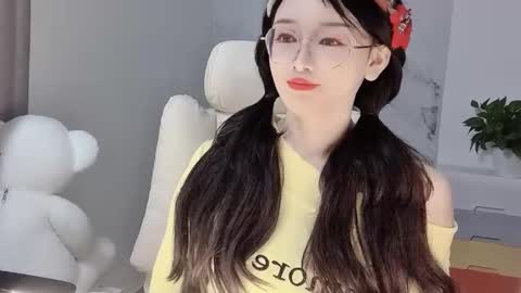 Snapshot of happysweetie168 chatting on 02.18.25 Daisy online show from 02.18.25