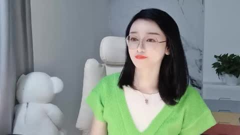 Snapshot of happysweetie168 chatting on 03.12.25 Daisy online show from 03.12.25