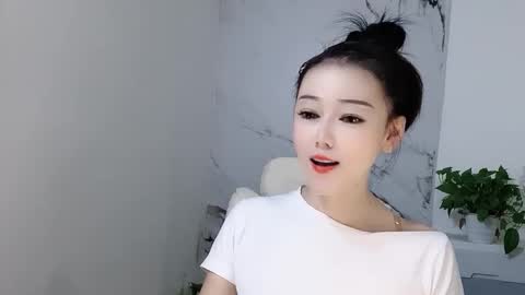 Snapshot of happysweetie168 chatting on 09.18.25 Daisy online show from 09.18.25