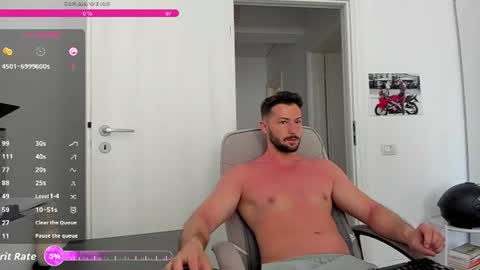Snapshot of hard_chriss chatting on 06.11.26 Hard Cock online show from 06.11.26