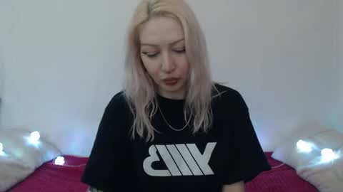 Snapshot of hardcore_x chatting on 07.15.26 Emily online show from 07.15.26