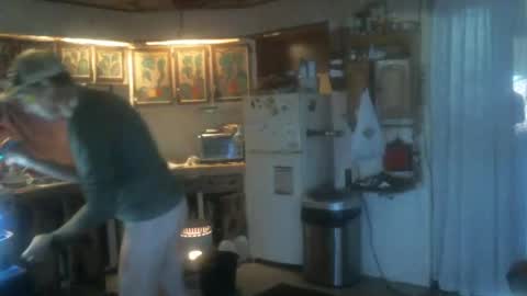 Snapshot of hardinhand44 chatting on 12.05.24 john nobles online show from 12.05.24