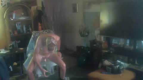 Snapshot of hardinhand44 chatting on 11.16.25 john nobles online show from 11.16.25